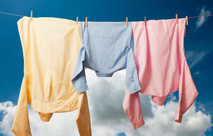 خشک کردن لباس برای بهترین روش برای از بین بردن بوی بد لباس
